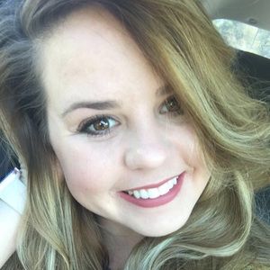 Meet your Posher, Traci